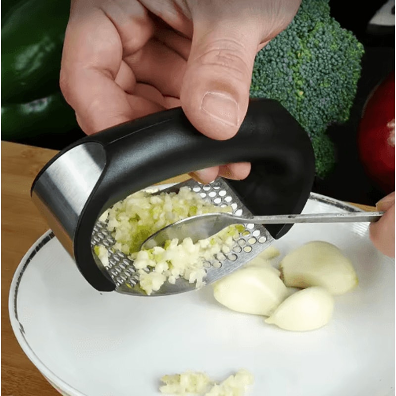 CrushEase Stainless Steel Garlic Press And Mincer 2