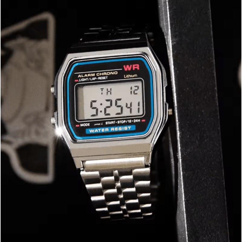 Luxury Gold Silver Retro LED Digital Sports Watch With Steel Band 9