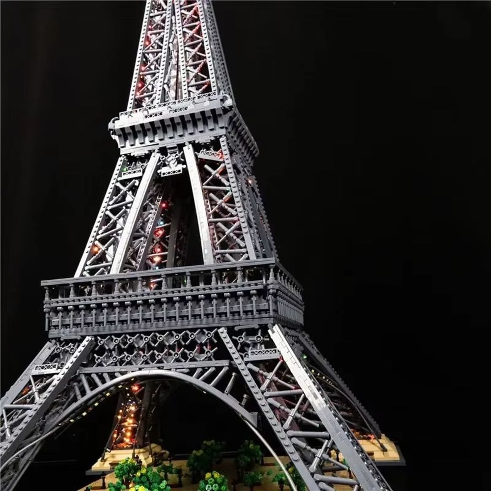 15M Eiffel Tower Architecture Building Block Set 10001 PCS Paris Landmark Model 2