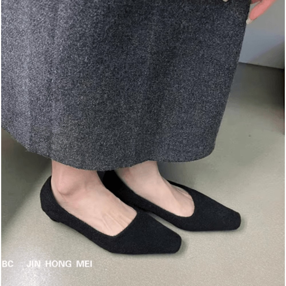 SUOJIALUN Women Square Toe Pumps Elegant Low Heel SlipOn Office Shoes 18