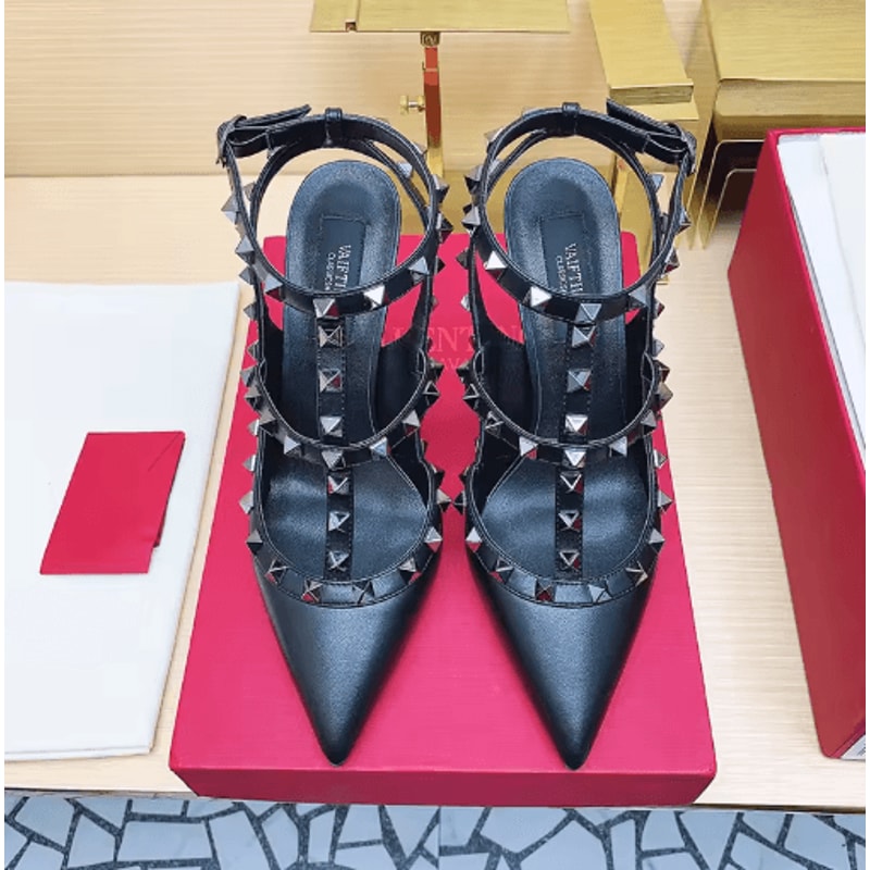 2025 Luxury Punk Rivet Pointed Toe Stiletto Gladiator Sandals 24