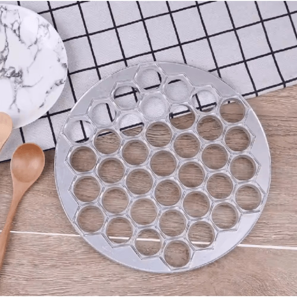 37 Hole Dumpling Maker Mold Aluminum Pelmeni Ravioli Press Tray 3