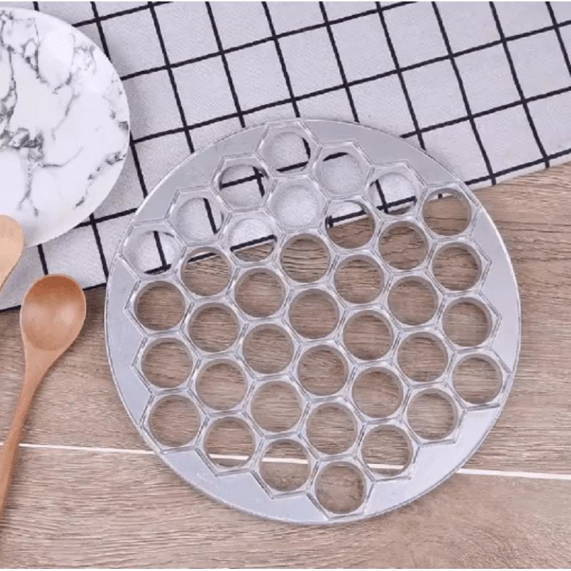 37 Hole Dumpling Maker Mold Aluminum Pelmeni Ravioli Press Tray 3