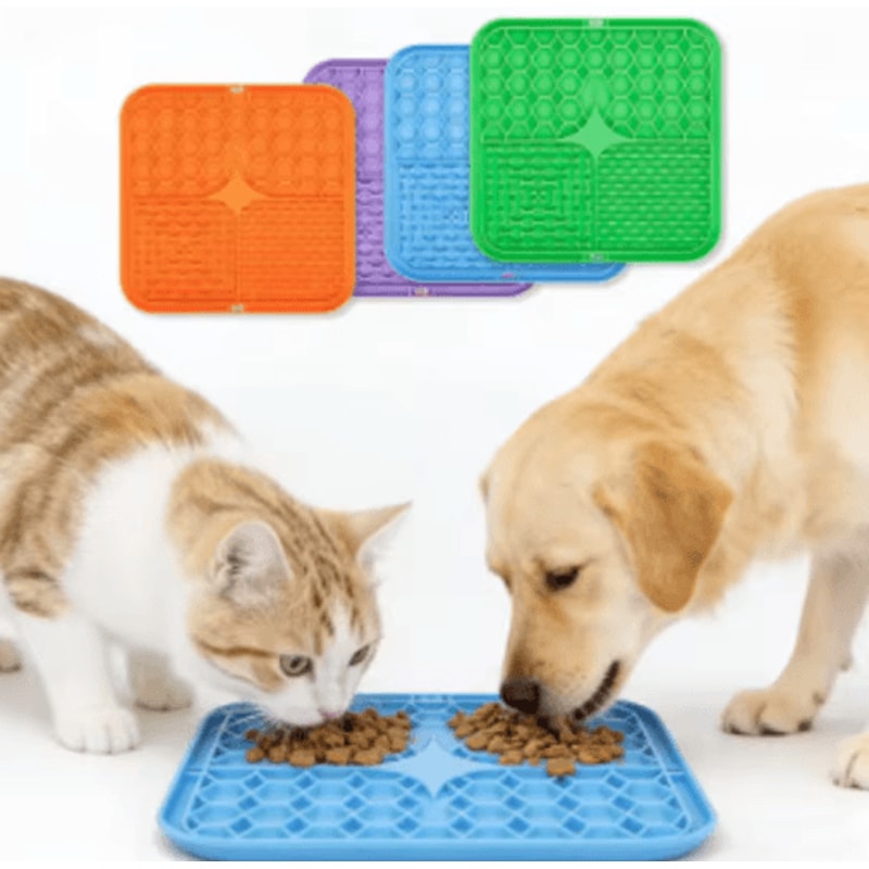 Silicone Dog Lick Mat Slow Feeder Anxiety Relief Training Feeding Plate 0