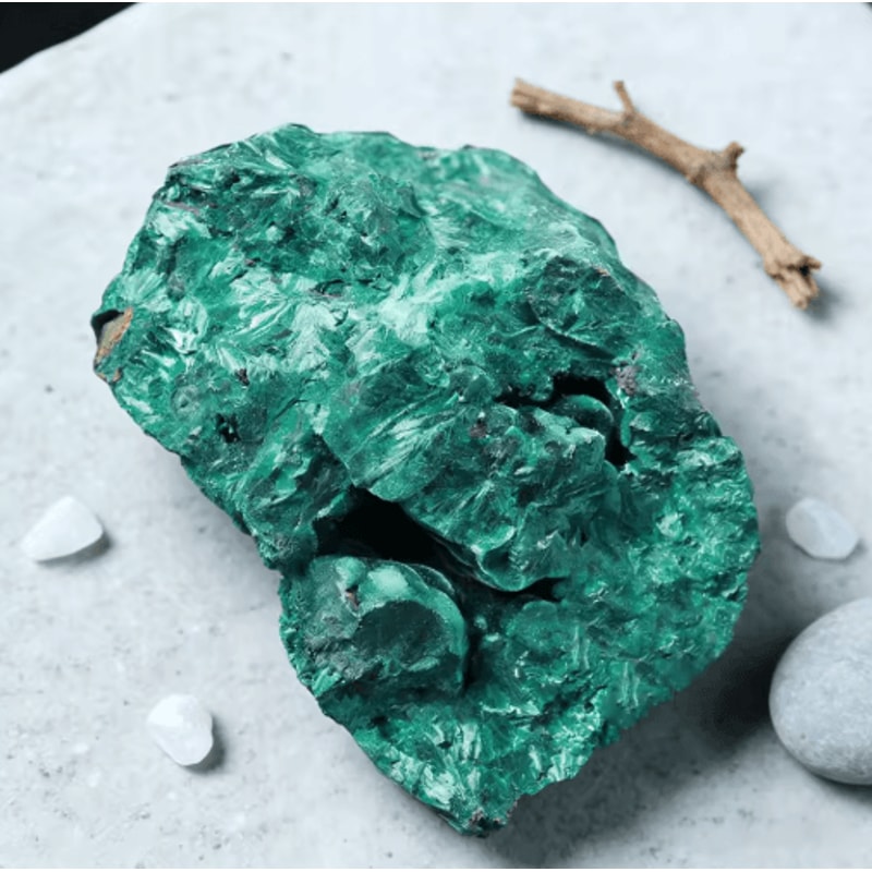 VerdantAura Raw Malachite Crystal Natural Green Stone Decor Healing Specimen 3