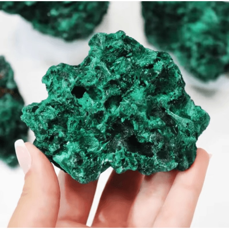 VerdantAura Raw Malachite Crystal Natural Green Stone Decor Healing Specimen 5