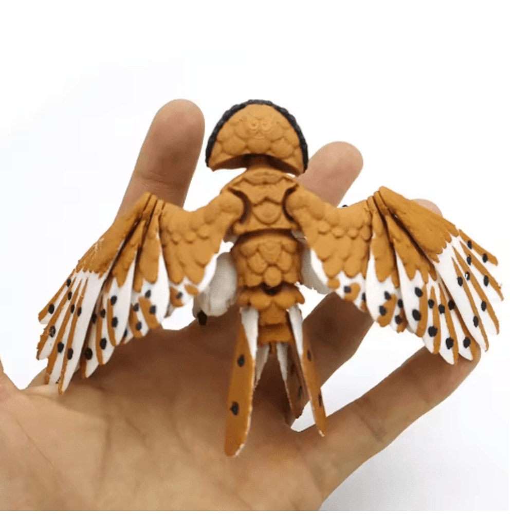 SkyFlex 3D Printed Eagle Figurine Movable Hawk Ornament Articulated Bird Decor 2