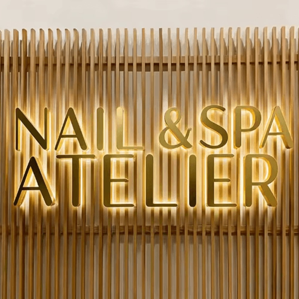 Custom 3D Backlit LED Shop Sign Luminous Business Signage For Salons Stores 4