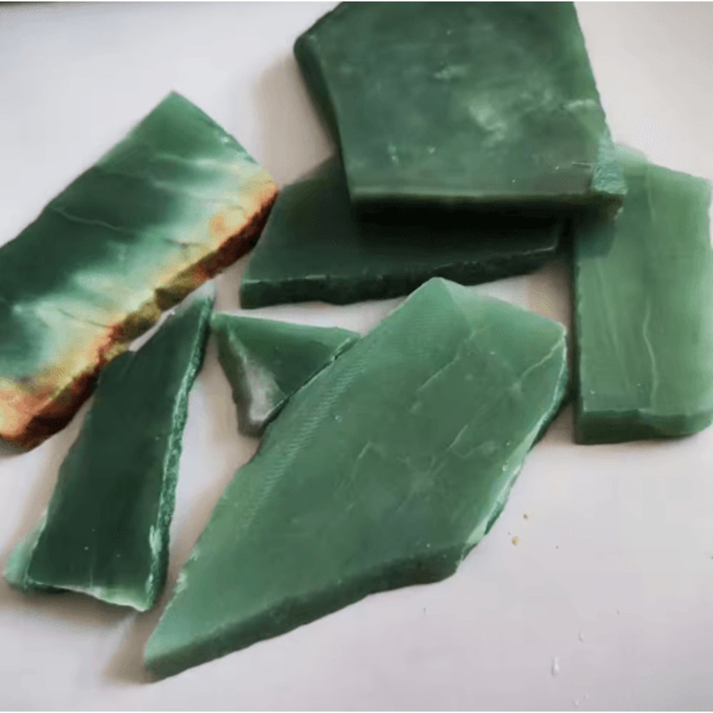 Natural Jadeite Raw Stone Green Jade Crystal Mineral Specimen For Decor Healing 2