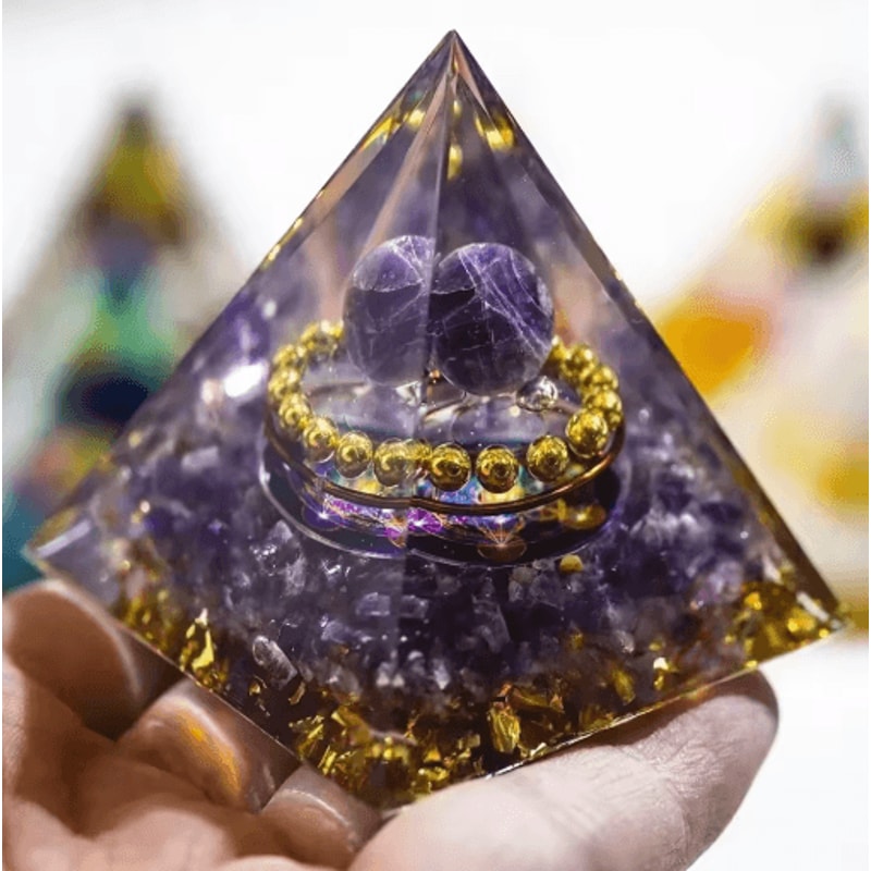 5cm Crystal Pyramid Energy Generator Chakra Healing Reiki Decor 0