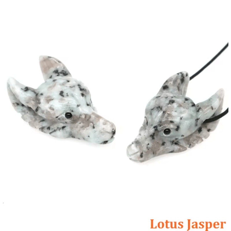 SpiritWolf Crystal Wolf Head Pendant HandCarved Gemstone Necklace Charm 10