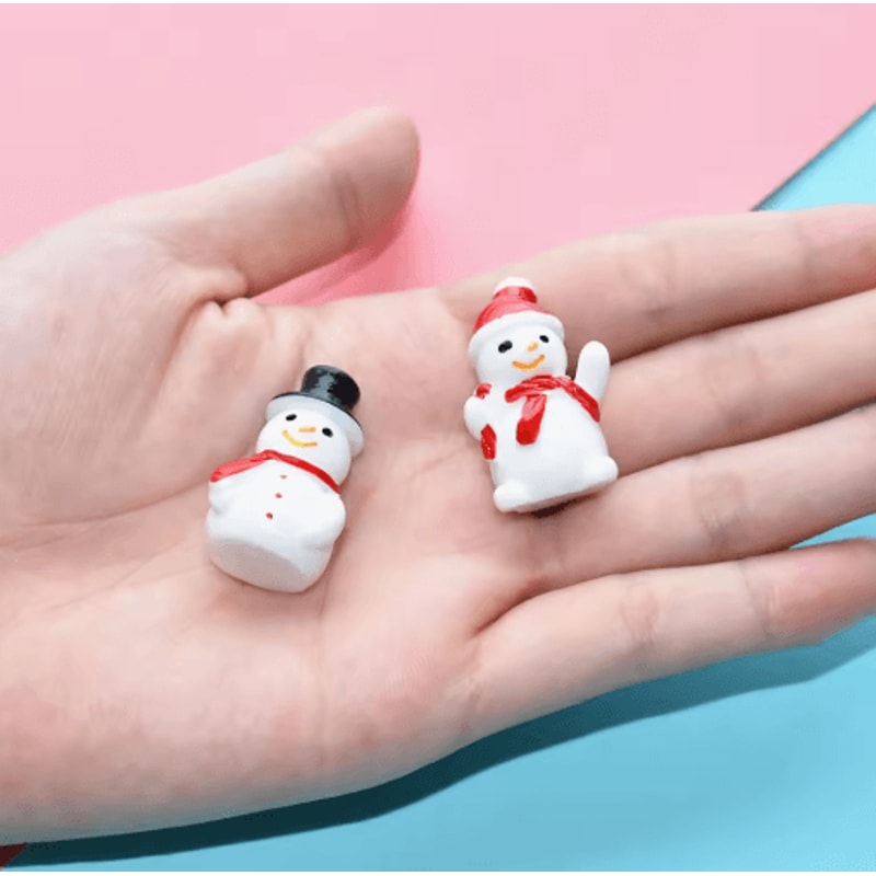 Mini Christmas Snowman Figurines Set Resin Holiday Decor For DIY Crafts Gardens 1