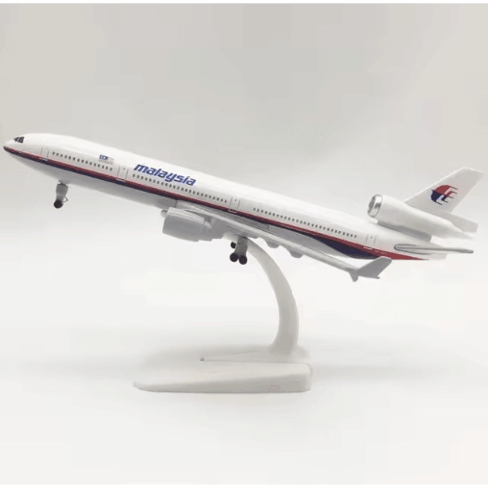 20cm MD 11 Model Airplane Premium Metal Aircraft Model With Landing Gear 4
