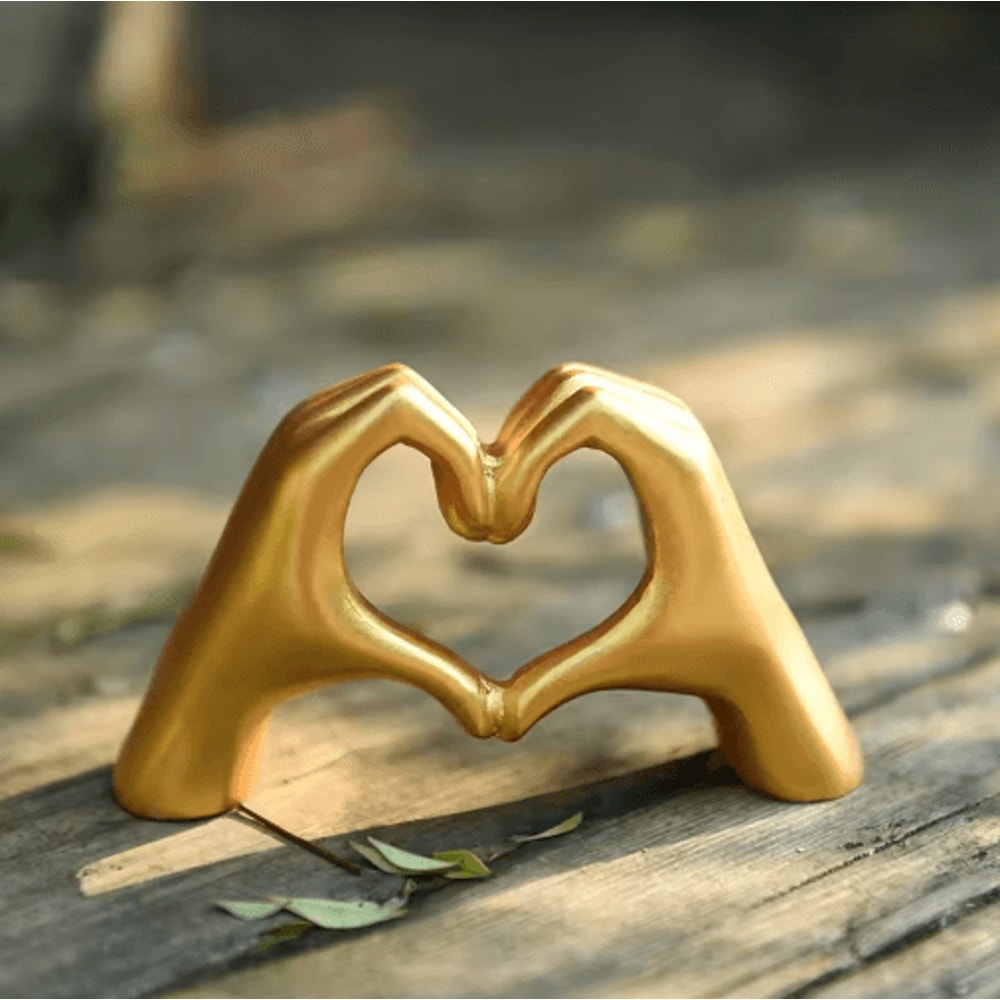 HeartShaped Love Decor Statue Cute Aesthetic Shelf Table Accent 5