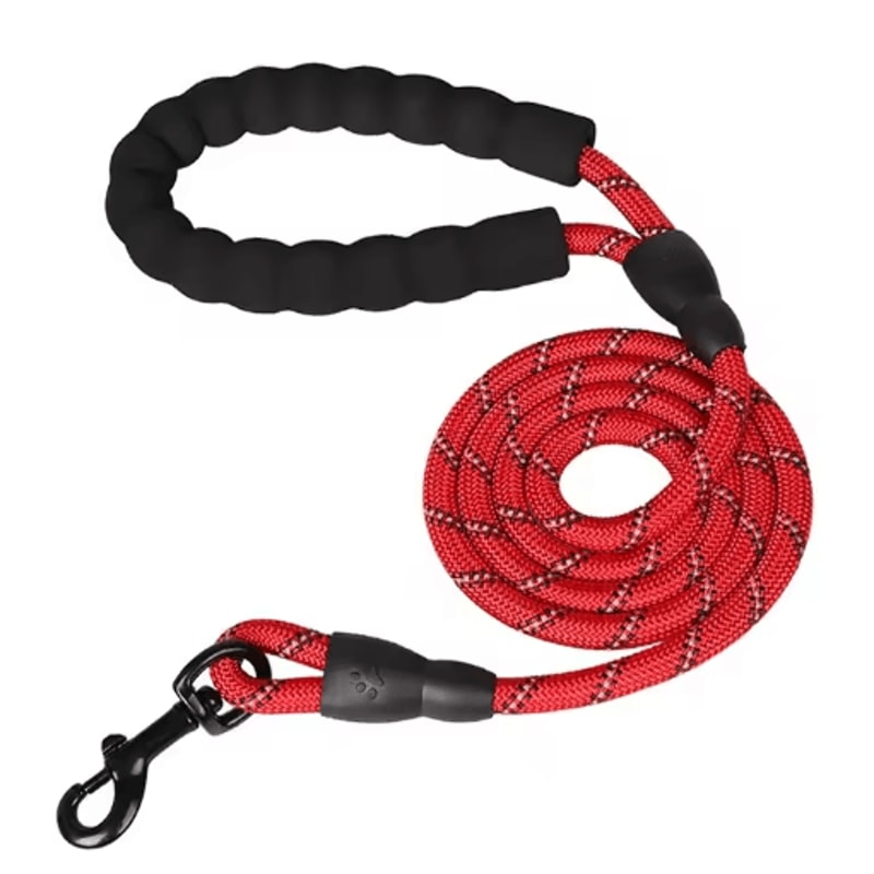 GripMax Reinforced Dog Leash With Soft Comfort Handle 1