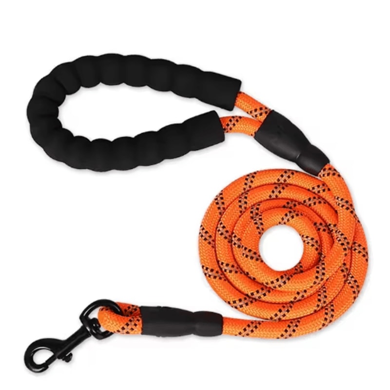 GripMax Reinforced Dog Leash With Soft Comfort Handle 4