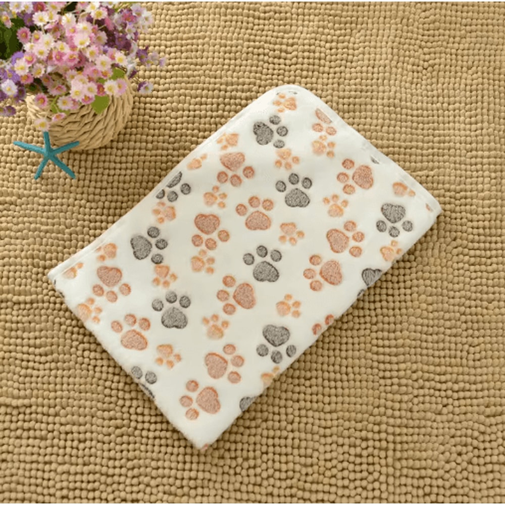 CozyPaw Flannel Pet Blanket Soft Paw Print Puppy Cat Blanket For Warmth Comfort 6