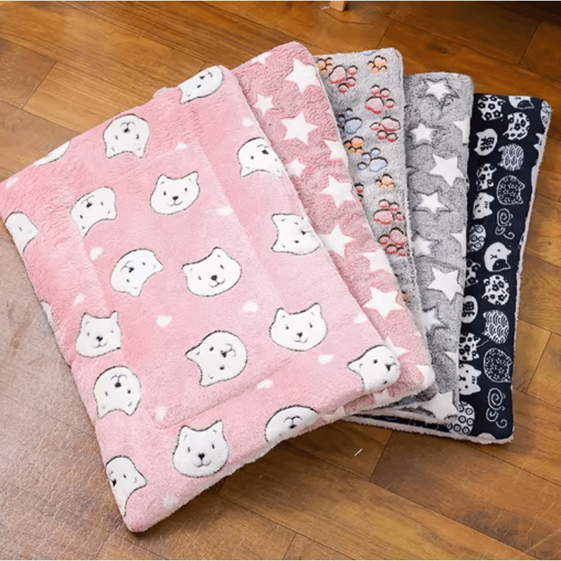Cloud Nest Thickened Flannel Pet Sleeping Mat Warm Cushion For Cats Small Dogs 9