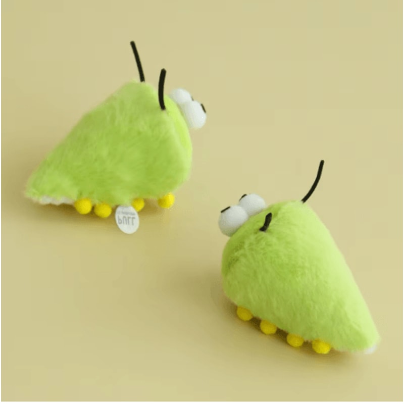 Cute Green Bug Catnip Plush Toy Interactive Squeaky Chew Toy For Cats And Kittens 2