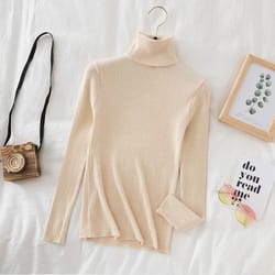 soft cashmere-blend turtleneck sweater for women – classic winter pullover