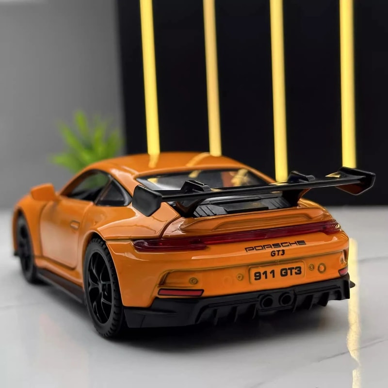 132 GT3 RS Alloy Diecast Sports Car Model With Light And Sound Toy 3
