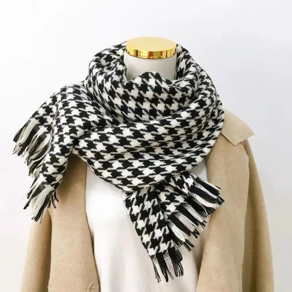 Classic Plaid Winter Scarf Cashmere Feel Chunky Warm Scarf For Men And Women 2