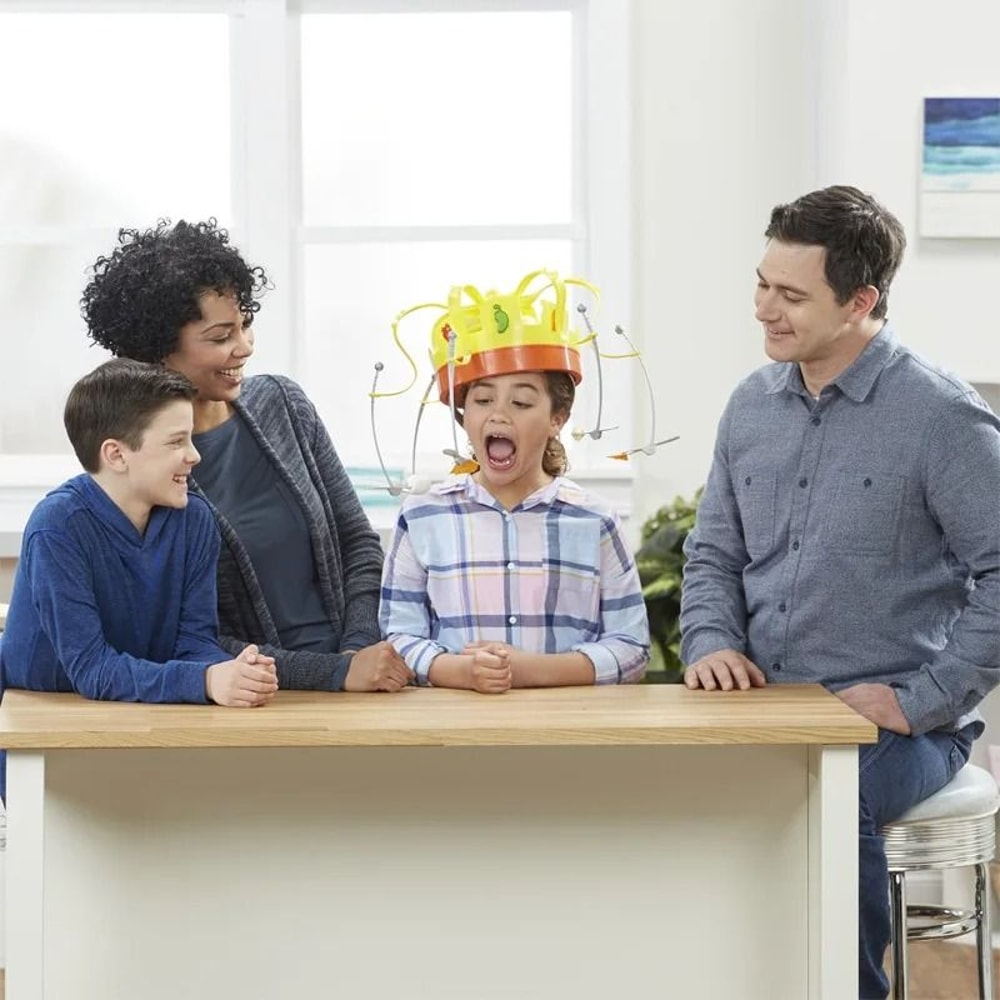 Chow Crown Game Funny Food Hat Party Game For Kids And Families 3
