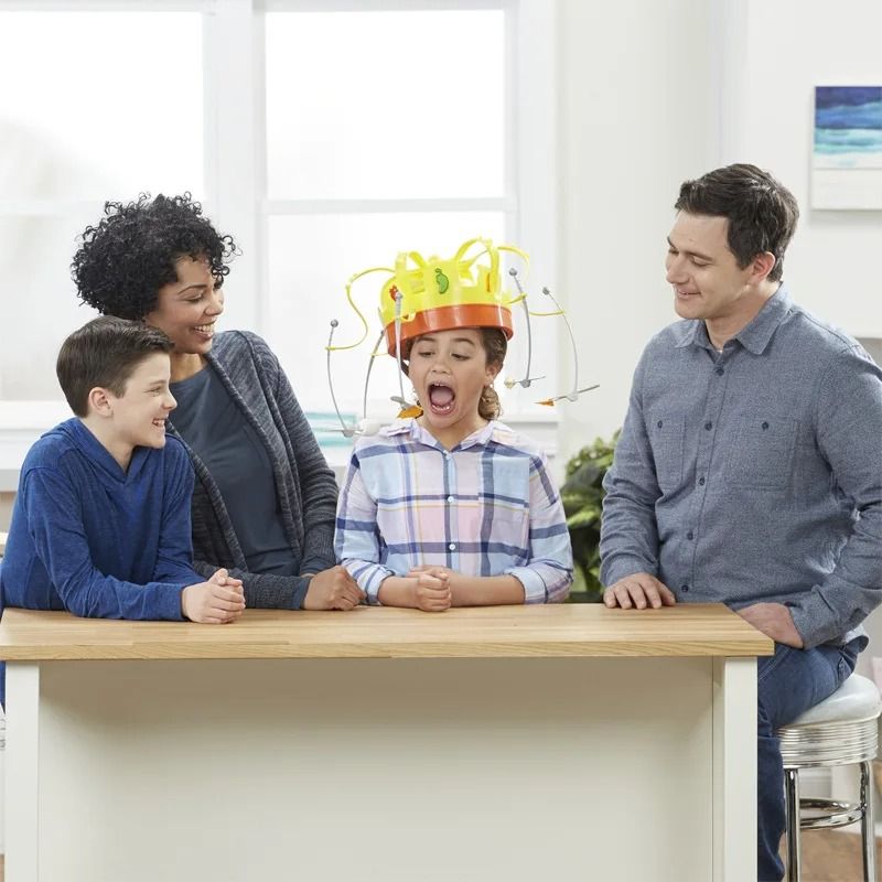 Chow Crown Game Funny Food Hat Party Game For Kids And Families 3