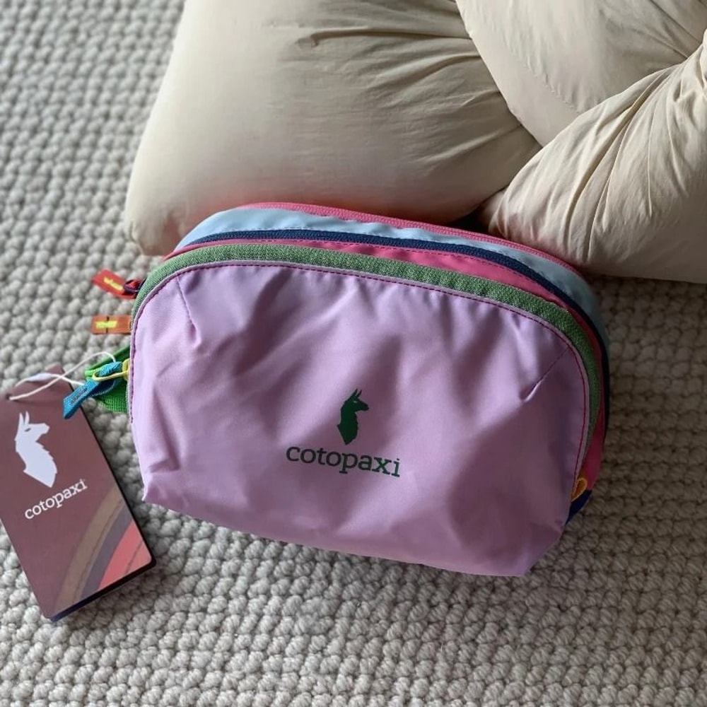 Dopamine Color Waterproof Nylon Large Capacity Leisure Sports Storage Bag 1