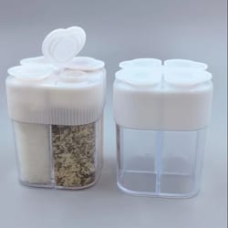 plastic spice shaker 4 hole seasoning dispenser for kitchen use