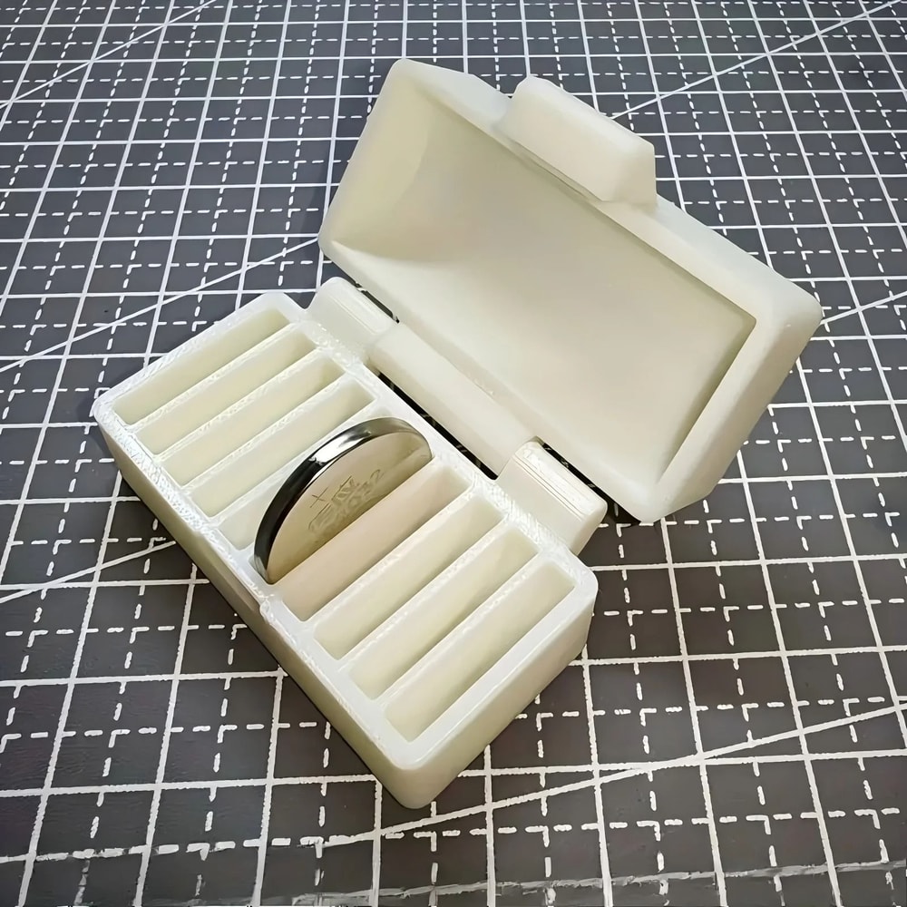 Portable CR2032 Battery Holder Coin Battery Storage Box Organizer 3