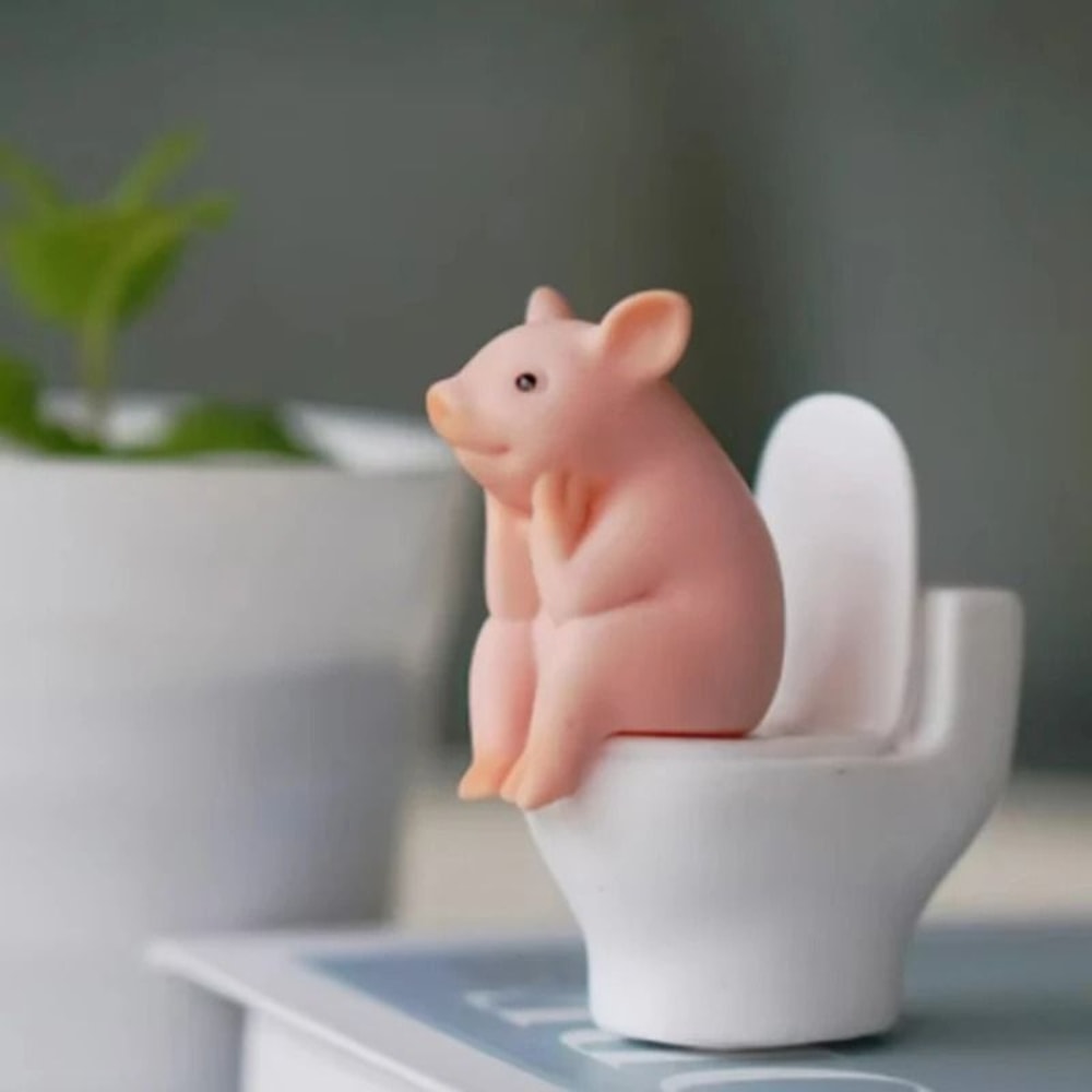 Funny Pig Desk Decor Cartoon Toilet Pig Figurine Mini Ornament 0