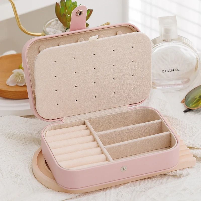 Portable Travel Jewelry Organizer Leather Jewelry Storage Box For Earrings Rings And Necklaces 0