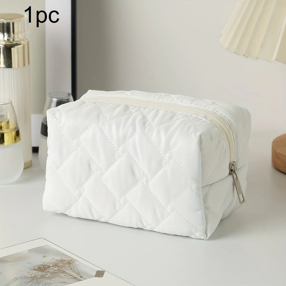 Large Capacity Makeup Organizer Bag Travel Cosmetic Storage With Multiple Compartments 0