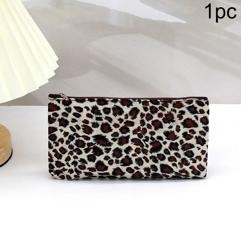 Leopard Print Makeup Bag Travel Cosmetic Organizer With Zipper 1