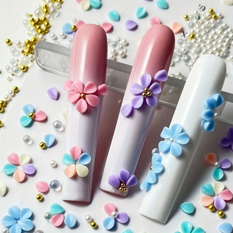 150pcs 3D Nail Art Charm Kit With Acrylic Petals And Rhinestones 0