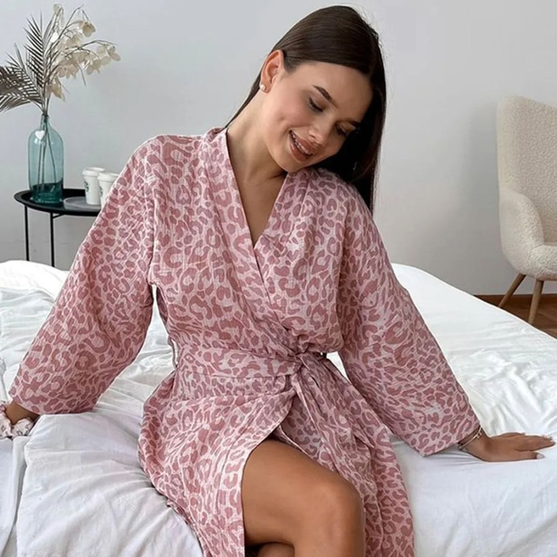 Muzuleva 100 Percent Cotton Pink Leopard Print Robe Pajama Nightgown 1
