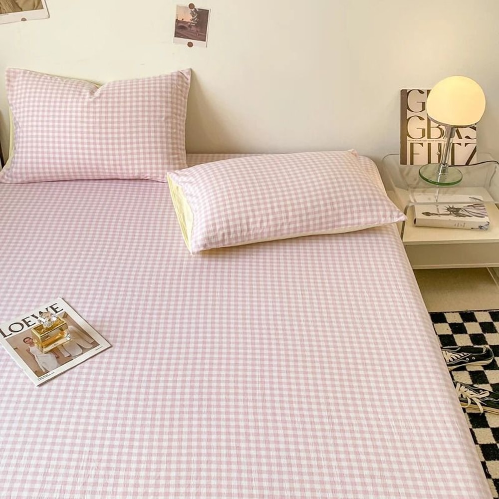CozyGrid Soft Grid Bed Sheet For Bedroom And Guestroom 3