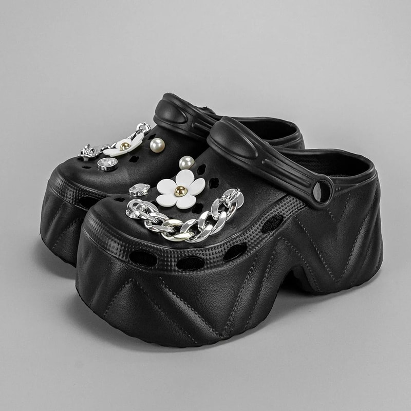 CloudLift 9cm Platform Garden Clogs For Women 2