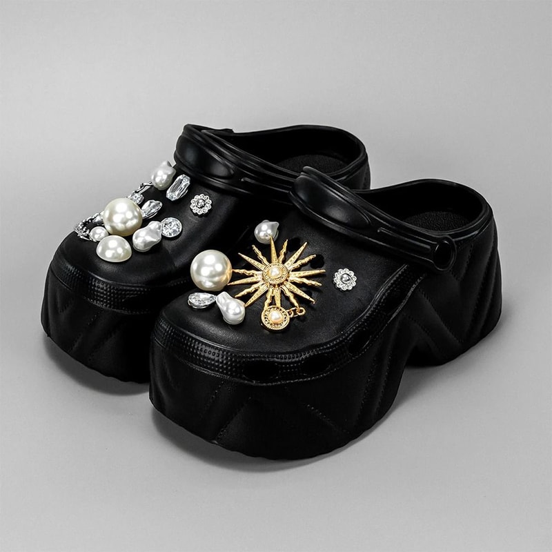 CloudLift 9cm Platform Garden Clogs For Women 1