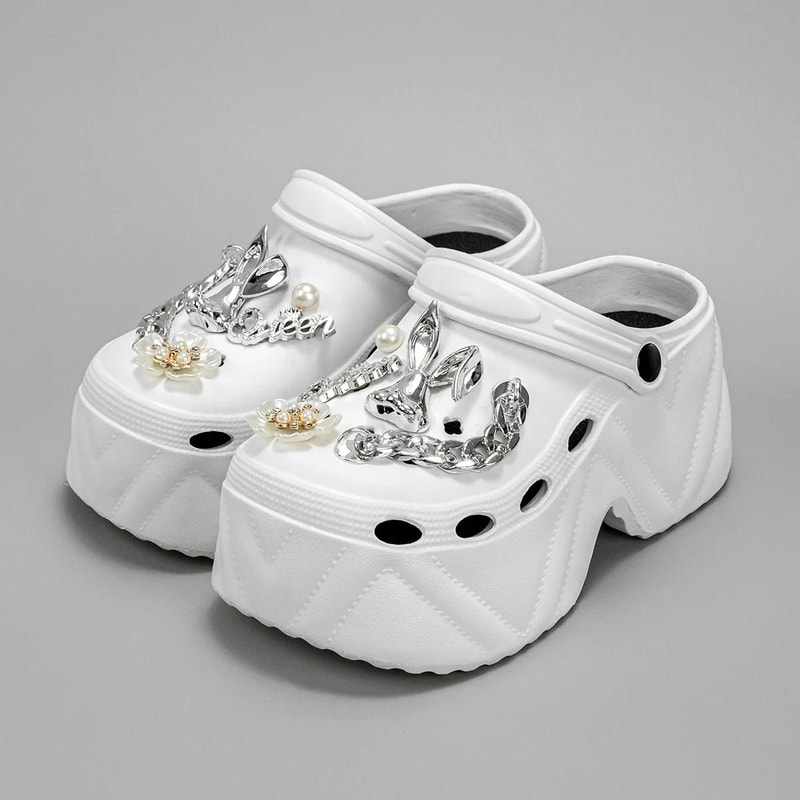 CloudLift 9cm Platform Garden Clogs For Women 11