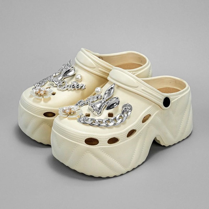 CloudLift 9cm Platform Garden Clogs For Women 18