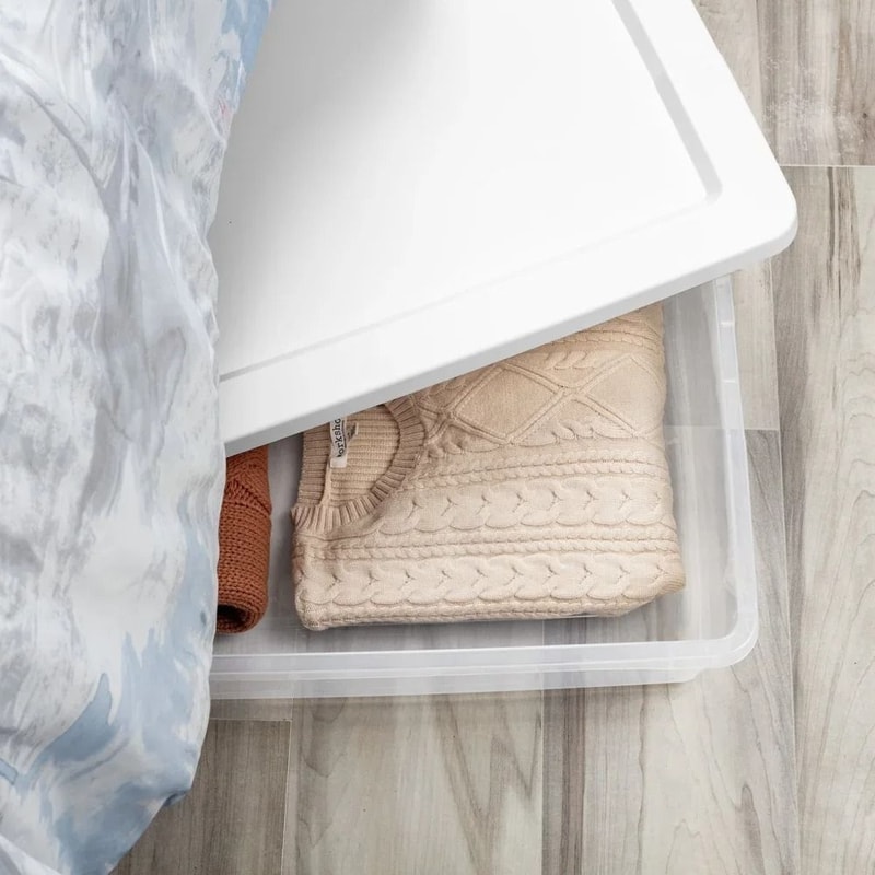 41 Qt Clear Plastic Storage Bin With Snap On Lid 2