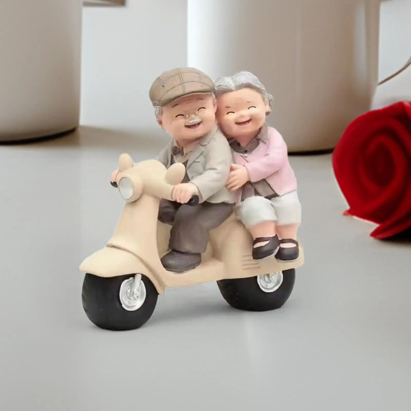 ForeverTogether Old Couple Figurine Decor Romantic Grandparents Statue 4