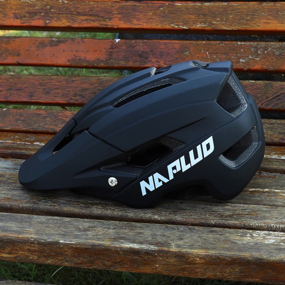 Lightweight MTB Bike Helmet CE CPSC Certified Mountain Cycling Helmet For Men 4