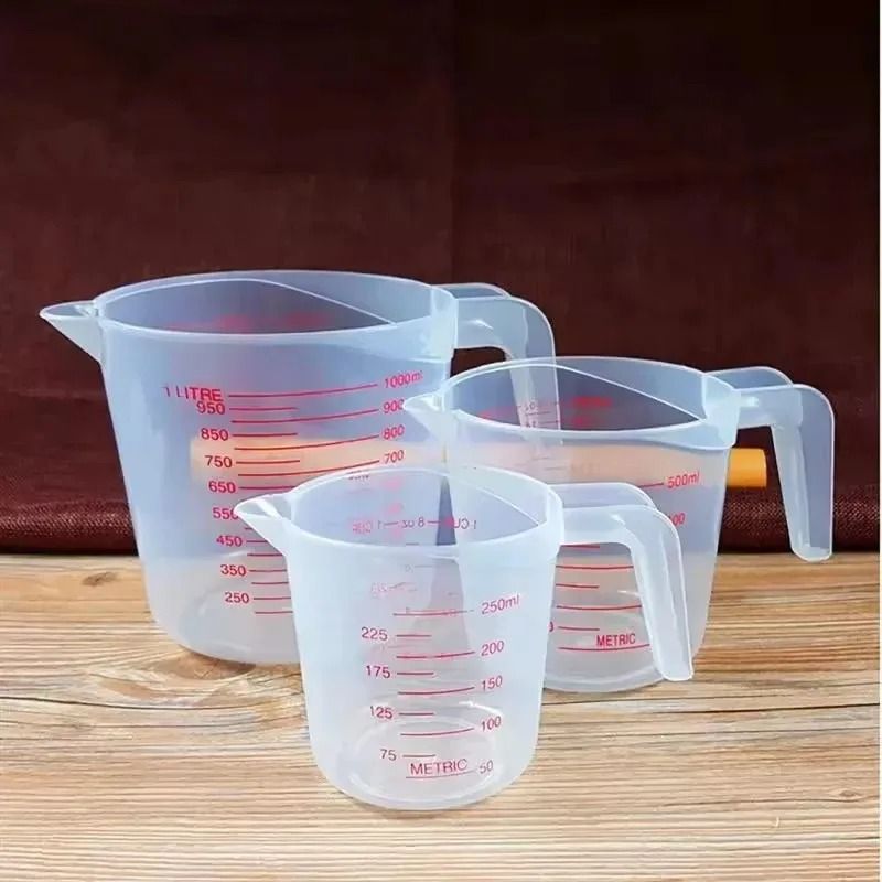 Clear Plastic Liquid Measuring Cups With Scale Kitchen Measuring Jug Beaker Set 4