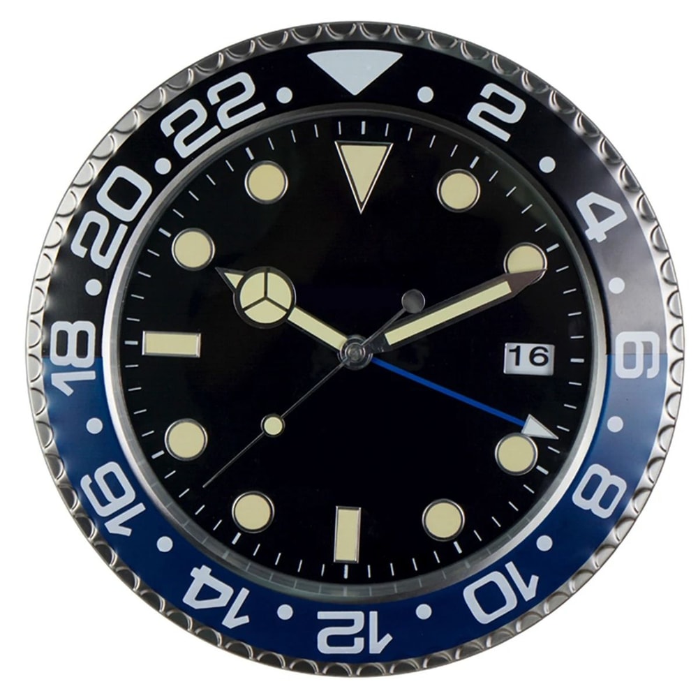 Modern Minimalist Metal Wall Clock With Luminous Silent Quartz Design 1