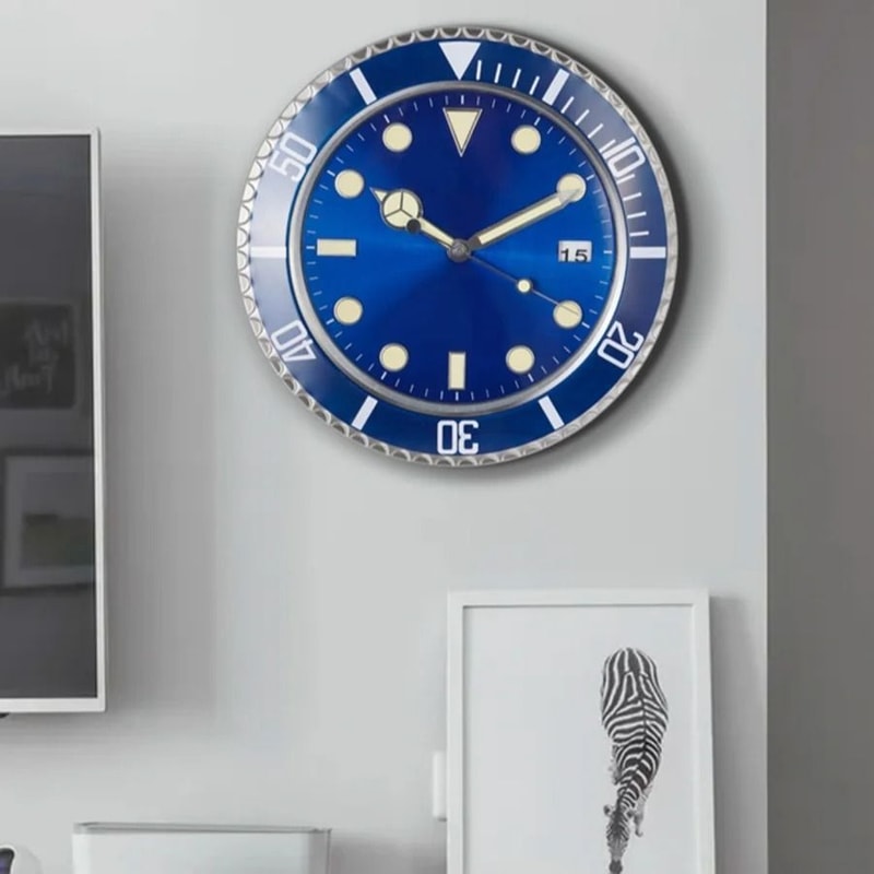 Modern Minimalist Metal Wall Clock With Luminous Silent Quartz Design 7