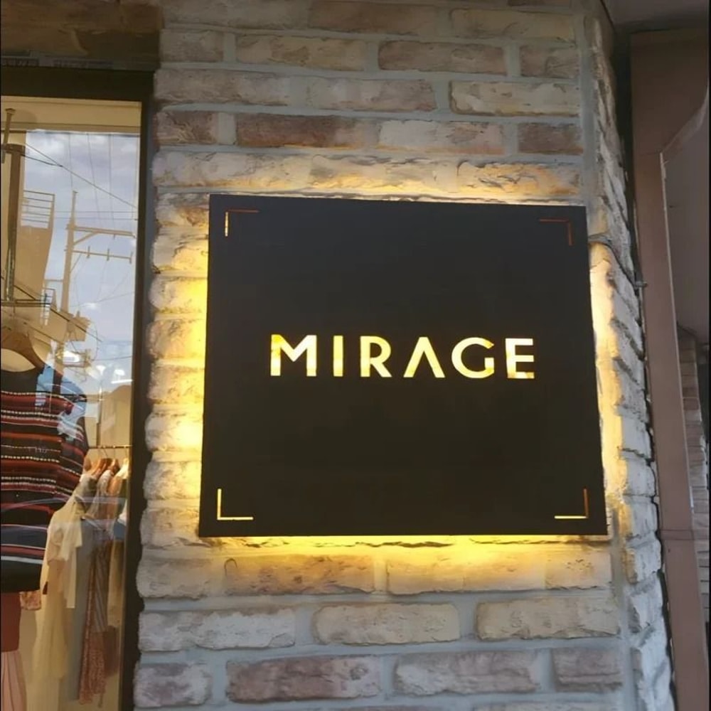 Custom LED Lightbox Sign Outdoor Double Sided Round Projecting Shop Sign 5