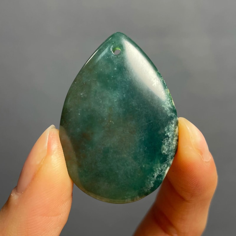 Natural Agate Pendant Healing Crystal Necklace Polished Quartz Stone Decor 12